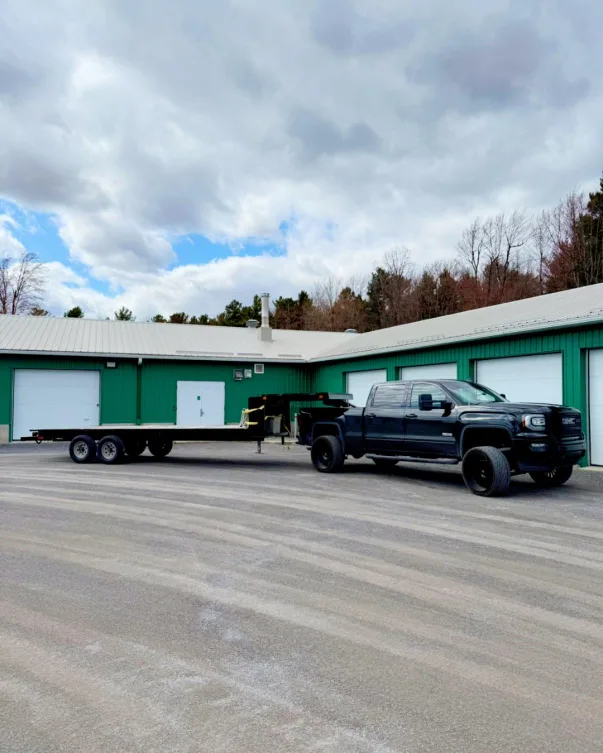 Camion et atelier Groupe T.M